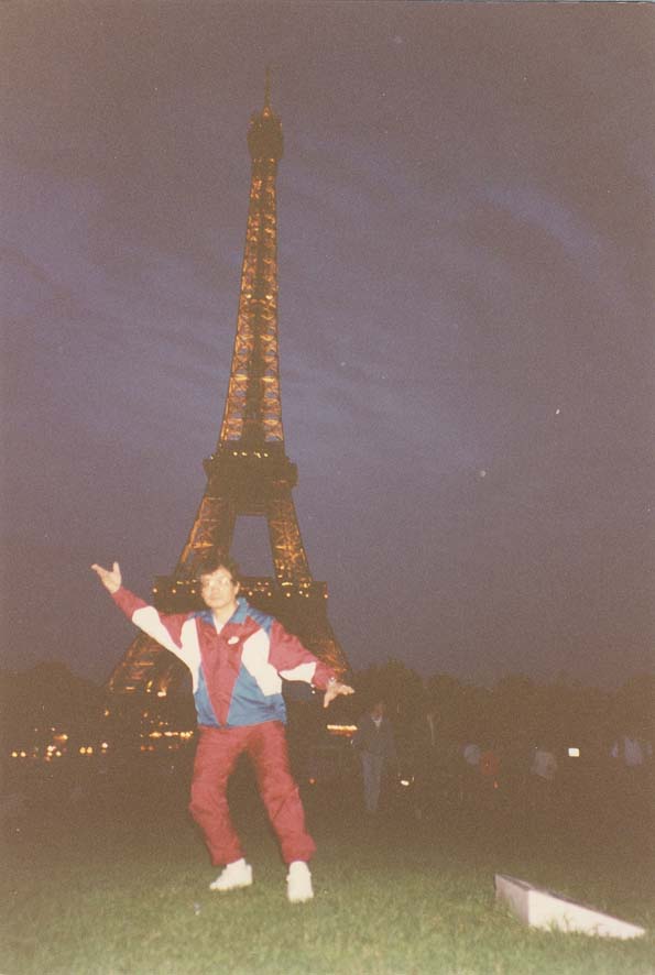 Website. Rene. Eiffel Tower. White Crane.